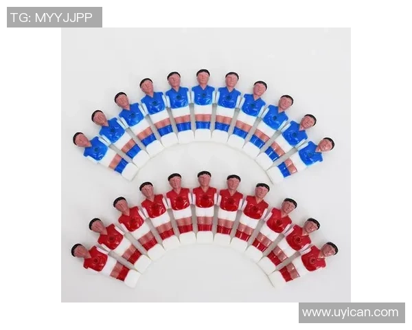 揭秘足球明星小人的真实身份与背后故事